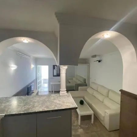 Apartamento Ocean View Apartment *